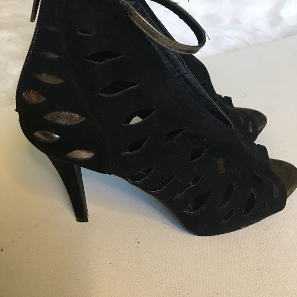 Eva &Zoie black heels size 7.5M